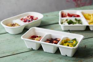 Tablett mit drei Fächern