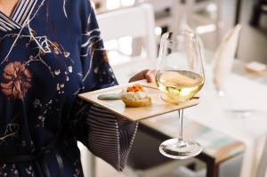 Piatto in bamboo con portabicchiere