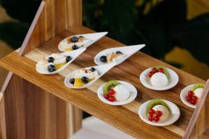 Finger food spoon